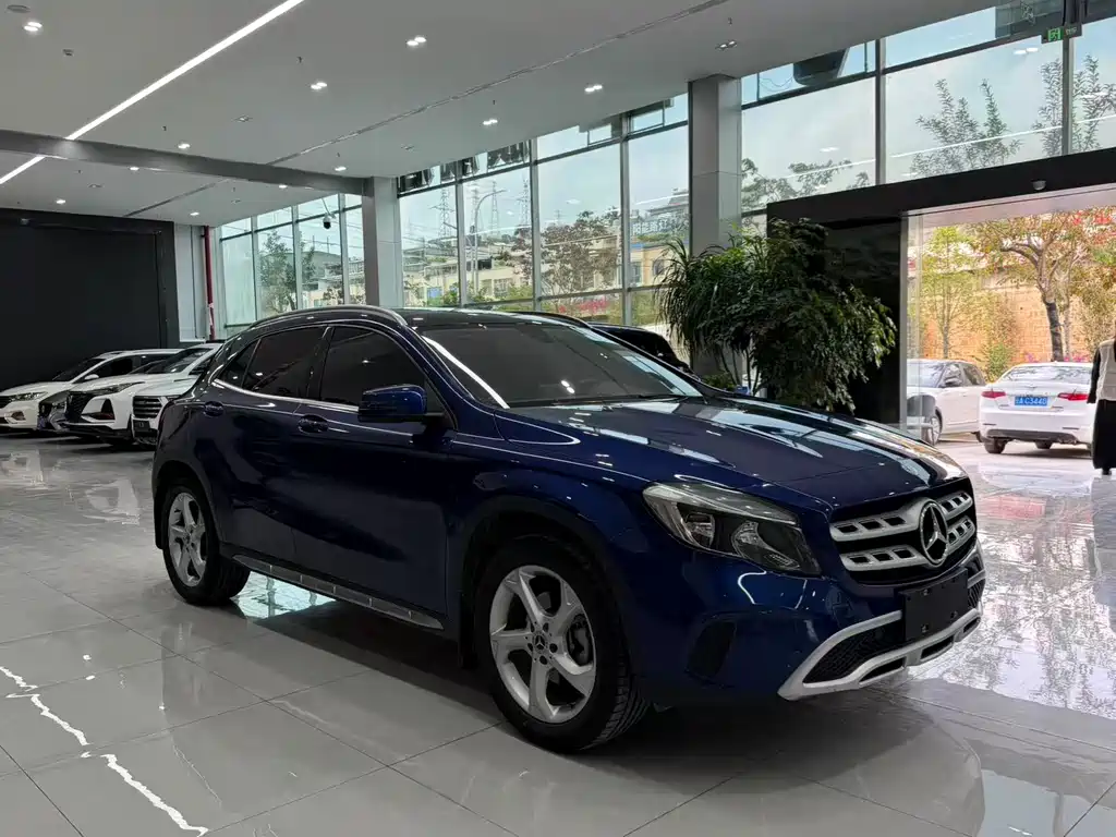 Mercedes-Benz GLA 2018 GLA 200 Dynamic купить на сайте DeffCars