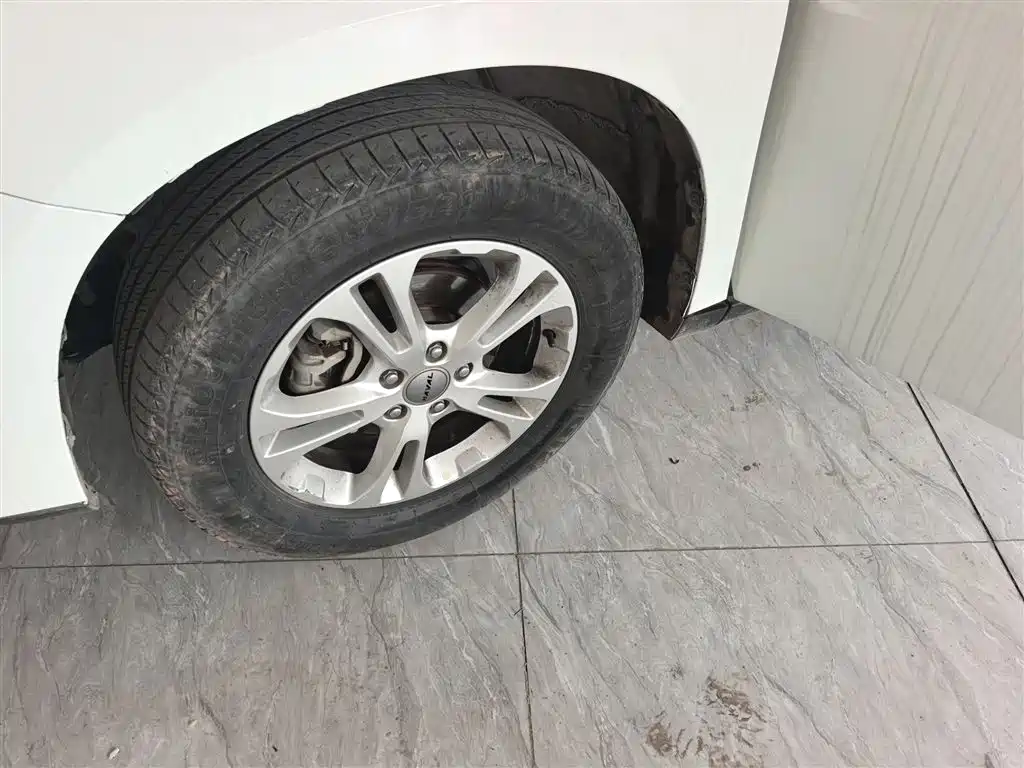 Haval M6 2018 1.5T manual two-wheel drive urban model купить на сайте DeffCars