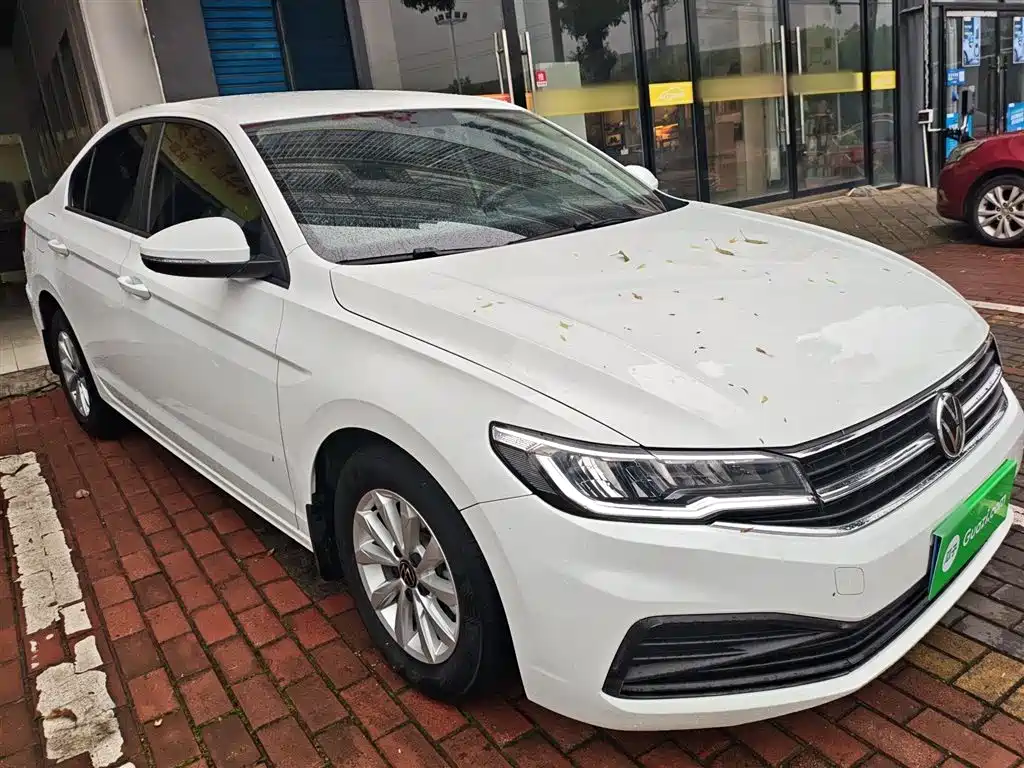 Bora 2021 1.5L manual fashion smart connected version купить на сайте DeffCars