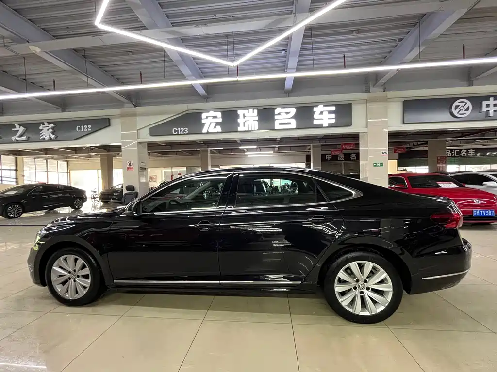 Passat 2019 330TSI Elite Edition National VI купить на сайте DeffCars