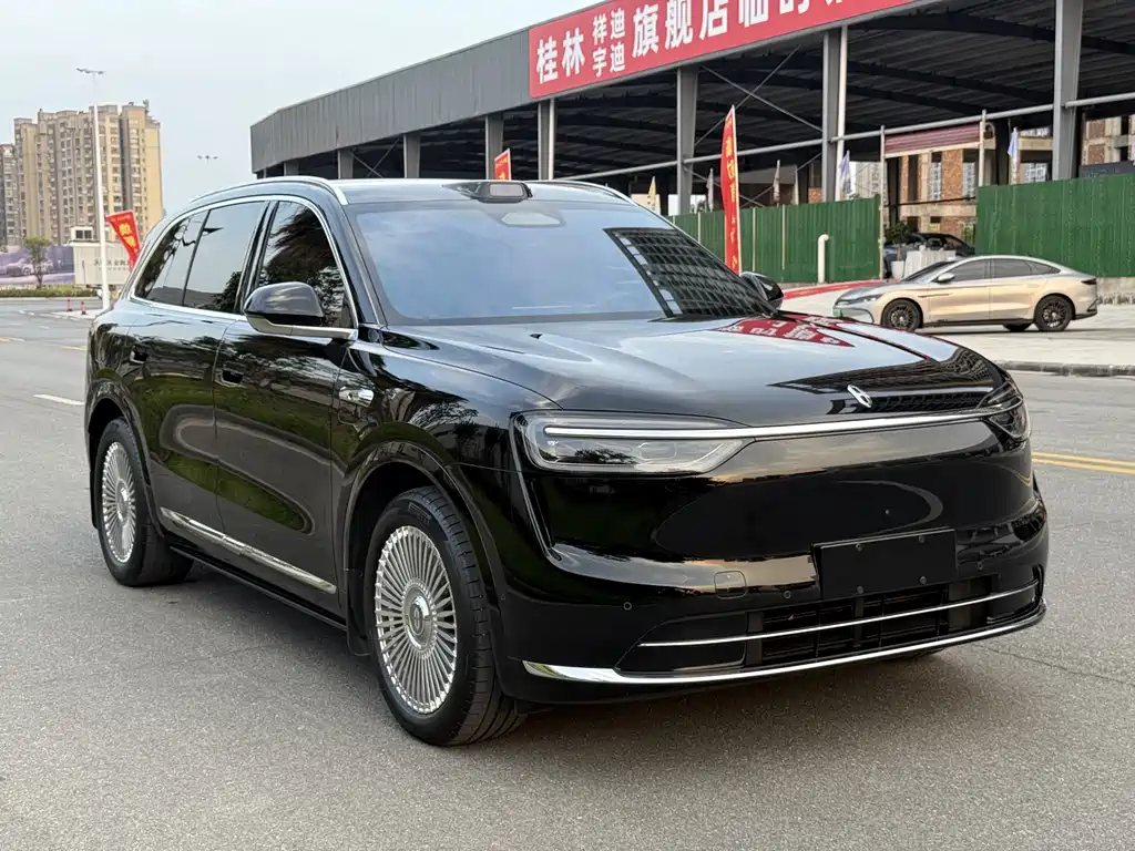 Wenjie M7 2026 extended range Ultra four-wheel drive version 5 seats (192-line lidar) купить на сайте DeffCars