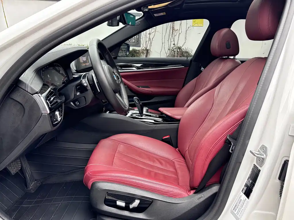 BMW 5 Series 2020 530Li Exclusive M Sports Package купить на сайте DeffCars