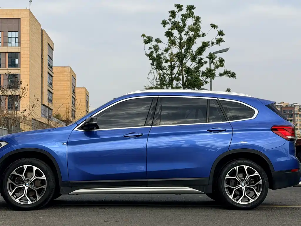 BMW X1 2020 sDrive20Li Exclusive Model купить на сайте DeffCars
