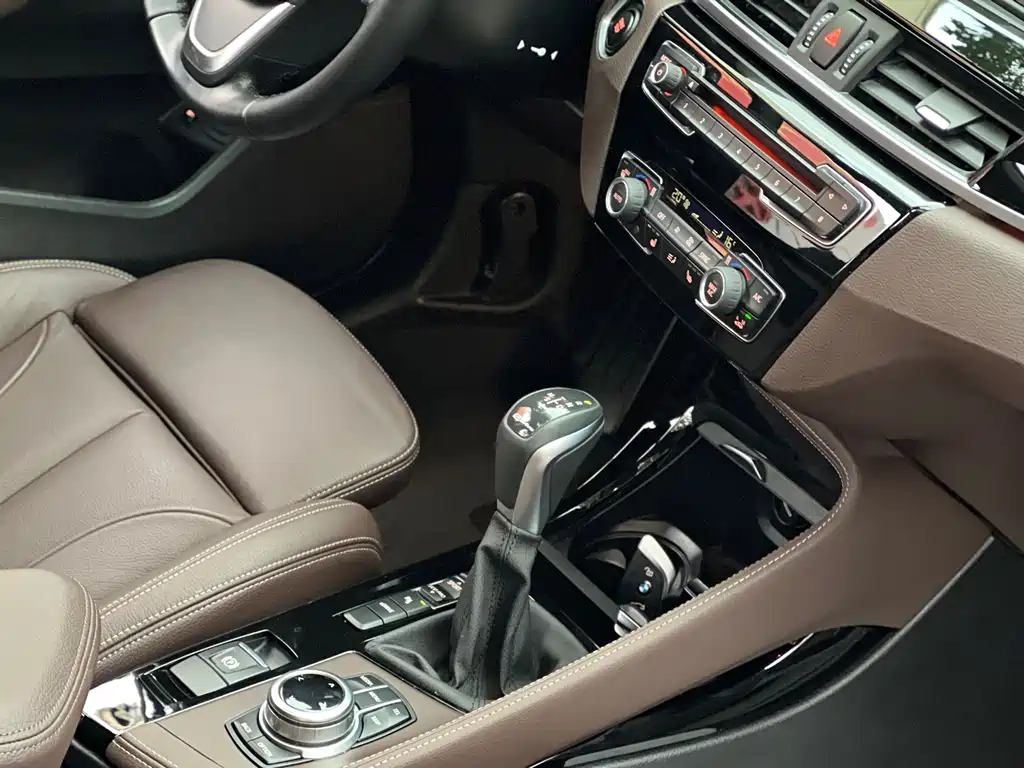 BMW X1 New Energy 2018 xDrive25Le Luxury Model купить на сайте DeffCars