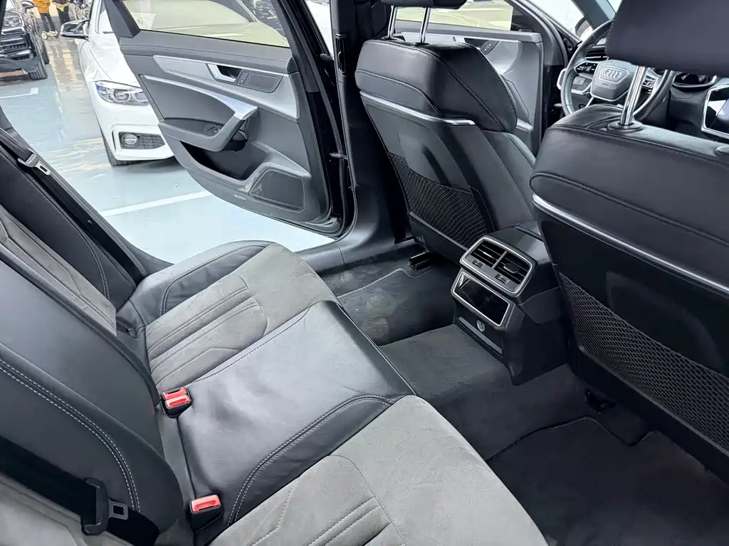 Audi A6L 2021 45 TFSI Premium Dynamic Model купить на сайте DeffCars