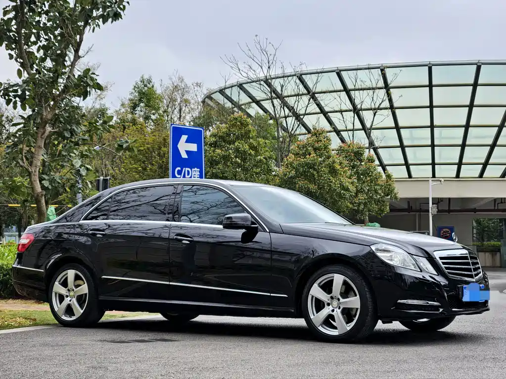 Mercedes-Benz E-Class 2012 E 260 L CGI Fashion Model купить на сайте DeffCars