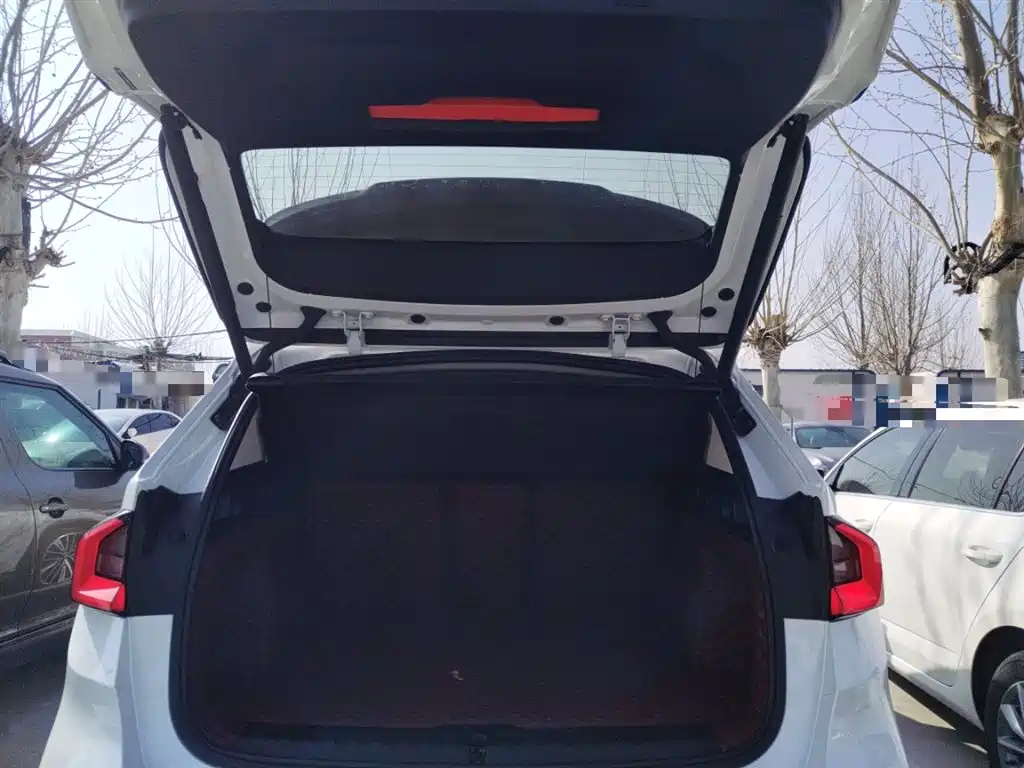 BMW X1 2023 xDrive25Li X Design Package купить на сайте DeffCars