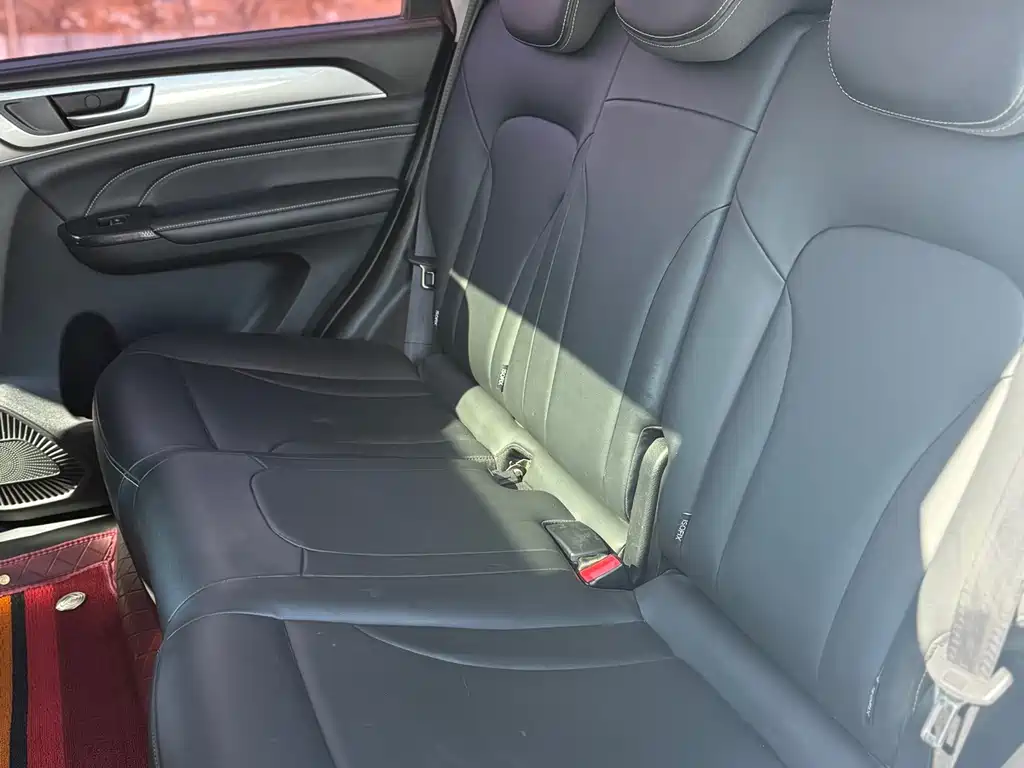 Haval M6 2021 PLUS 1.5T DCT Elite Intelligent Connected Model купить на сайте DeffCars