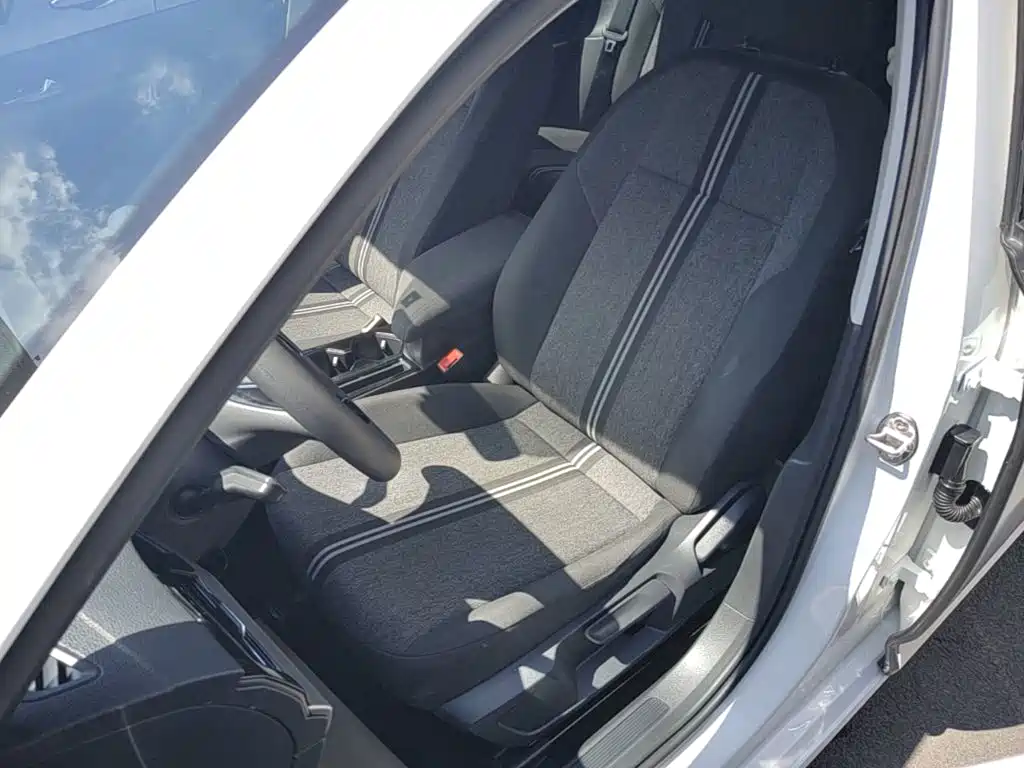 Lavida 2021 1.5L automatic fashion version купить на сайте DeffCars
