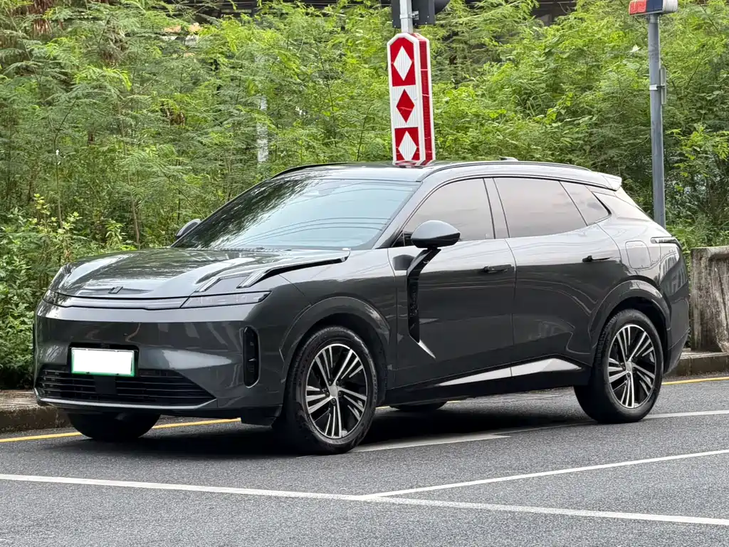 Lynk & Co 08 EM-P 2023 model 245km ultra-long battery life Halo купить на сайте DeffCars