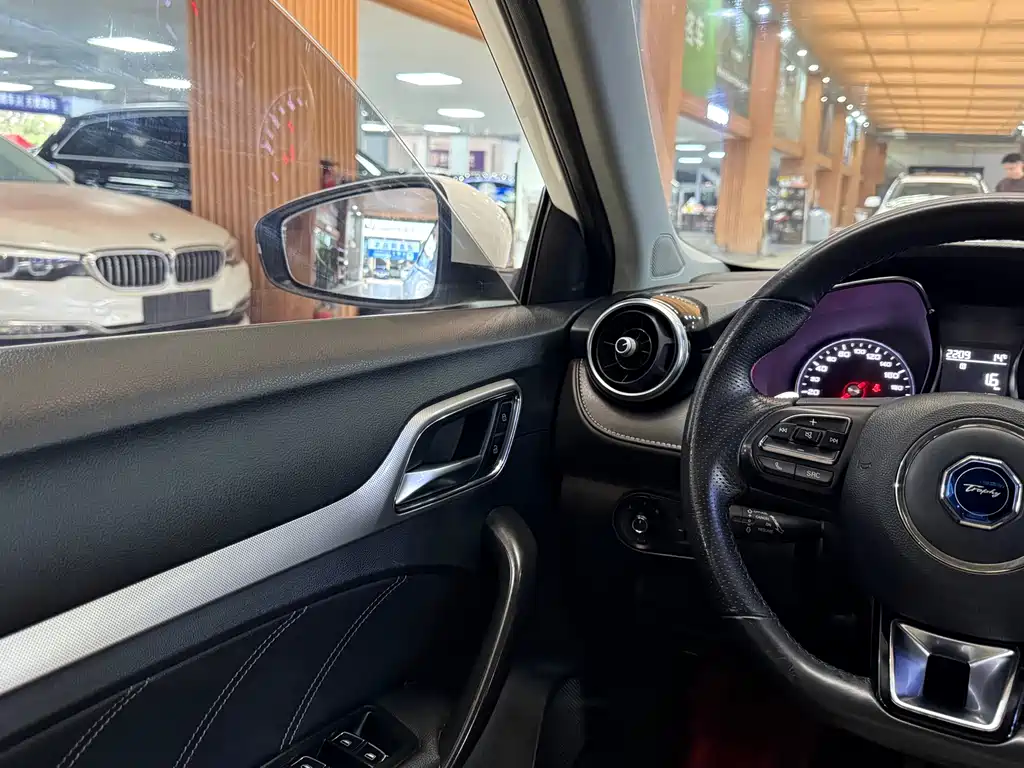 MG6 2017 20T automatic luxury smart connected version National V купить на сайте DeffCars