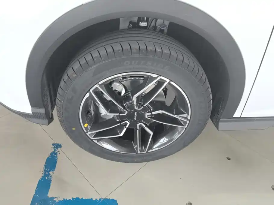 Yixuan GS 2024 Mach Edition 1.5L Automatic Star Edition купить на сайте DeffCars