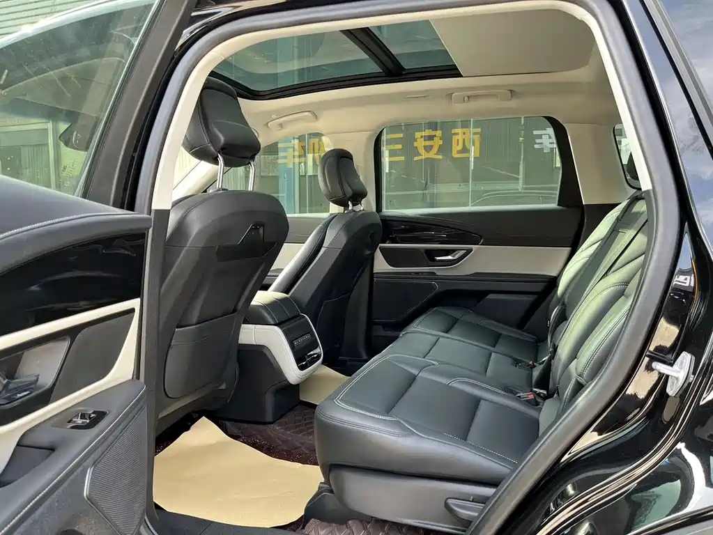Voyager 2023 2.0T four-wheel drive premium version купить на сайте DeffCars
