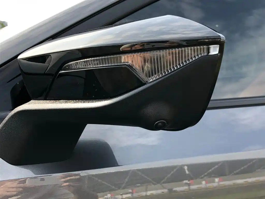 Changan UNI-V 2023 1.5T sports version купить на сайте DeffCars