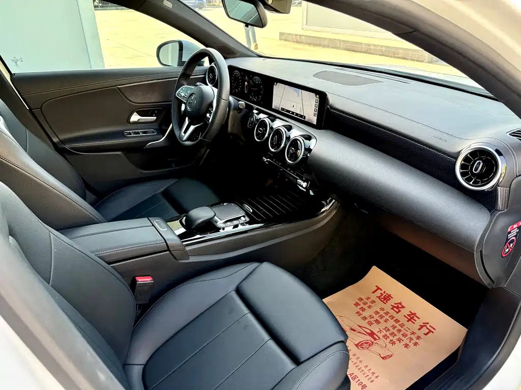 Mercedes-Benz A-Class 2022 A 200 L Sports Sedan Dynamic Type купить на сайте DeffCars