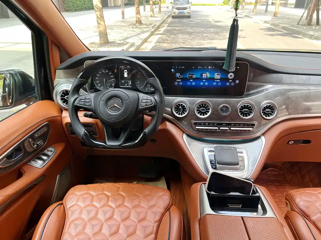 Vito 2021 2.0T Business Edition 7 seats купить на сайте DeffCars