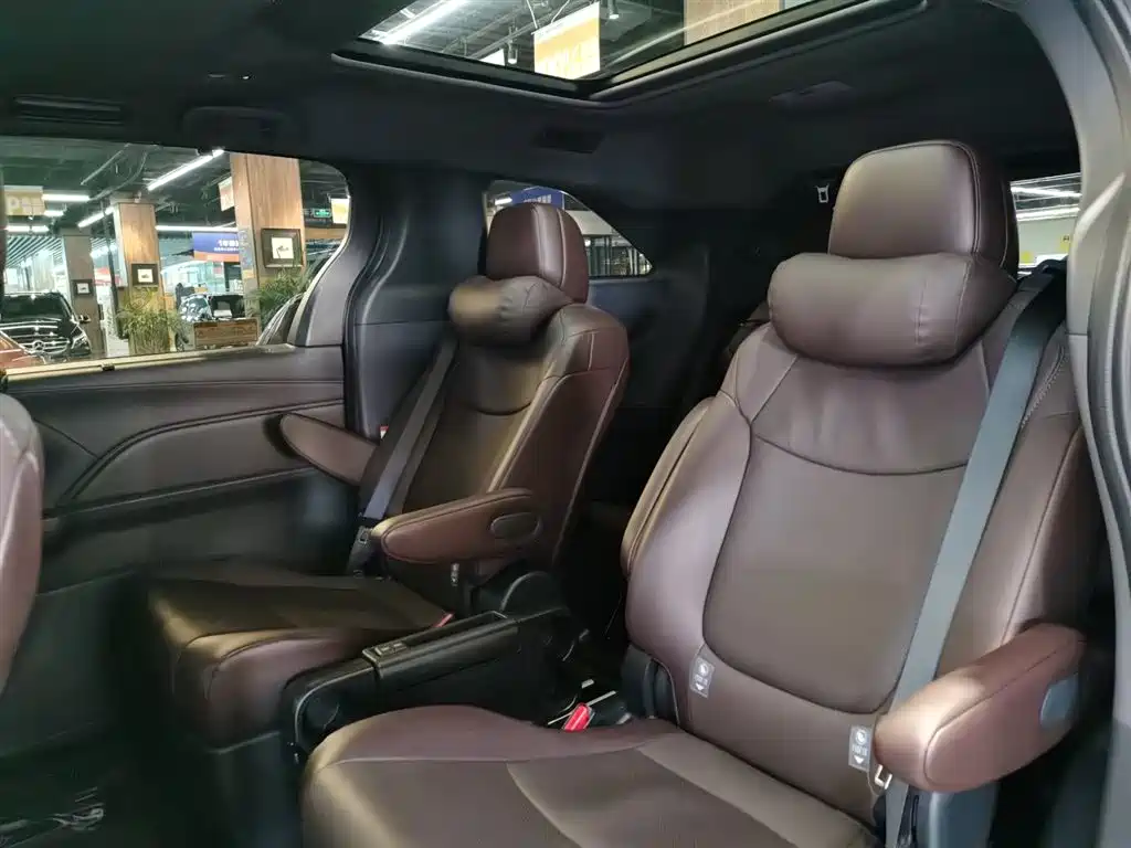 Grevia 2024 2.5L hybrid premium PLUS four-wheel drive version купить на сайте DeffCars