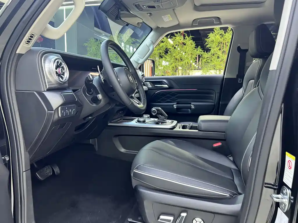 Tank 300 2021 Off-Road Version 2.0T Conqueror купить на сайте DeffCars