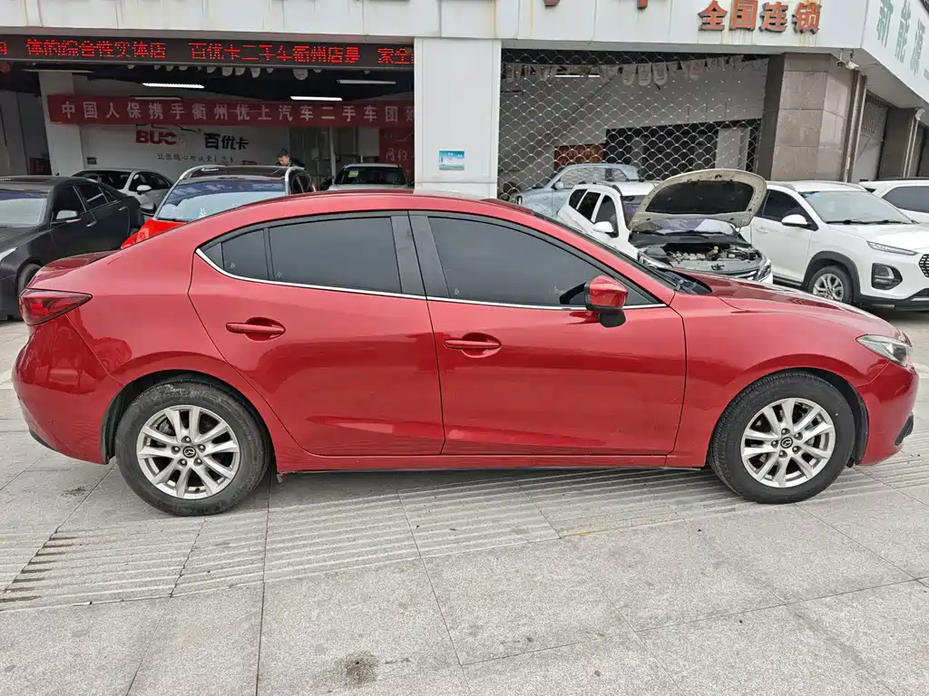 Mazda3 Angkesela 2016 sedan 1.5L automatic comfort type купить на сайте DeffCars