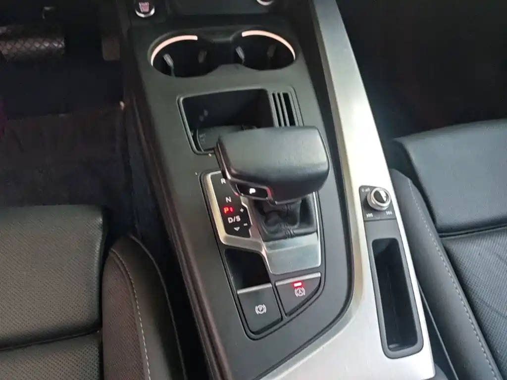 Audi A4L 2020 40 TFSI luxury and dynamic model купить на сайте DeffCars