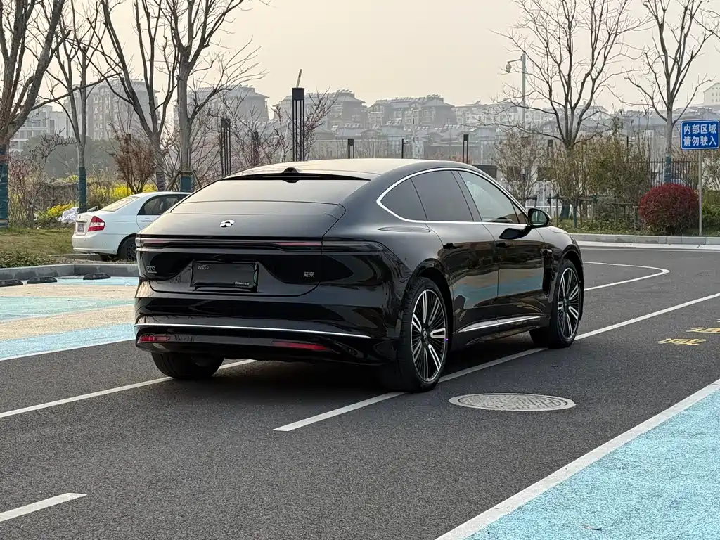 NIO ET9 2025 model 102kWh signature version купить на сайте DeffCars