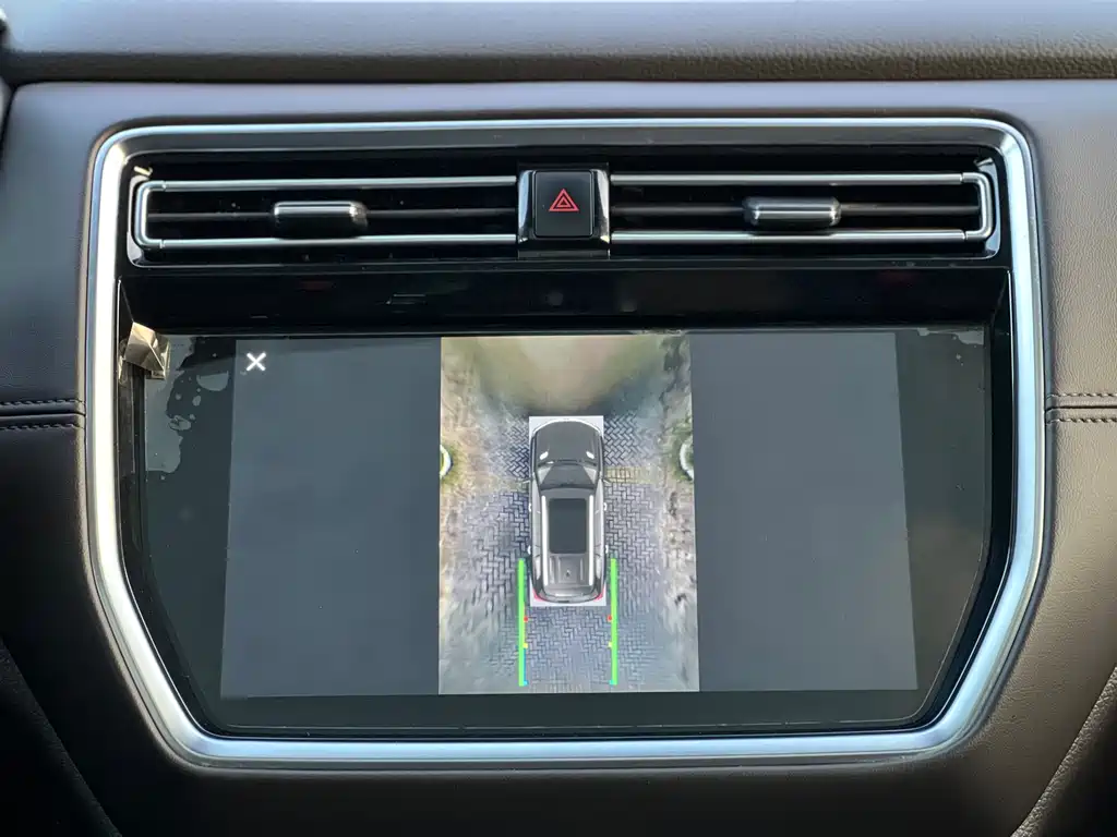 Roewe RX8 2018 30T Intelligent Network 2WD Extreme Edition купить на сайте DeffCars