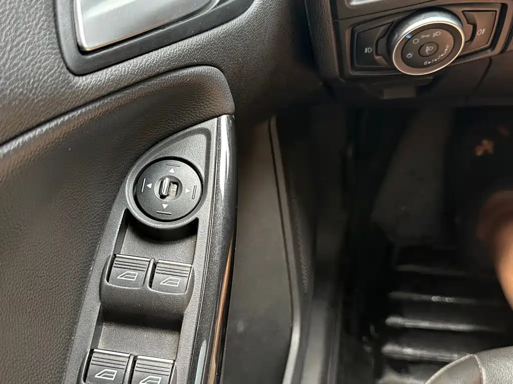 Focus 2018 Classic EcoBoost 180 Automatic Elite купить на сайте DeffCars