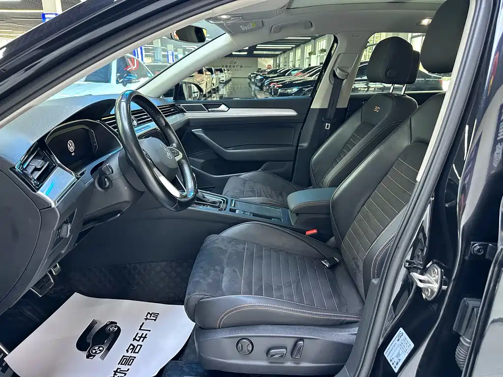 Magotan 2021 330TSI DSG 30th Anniversary Edition купить на сайте DeffCars