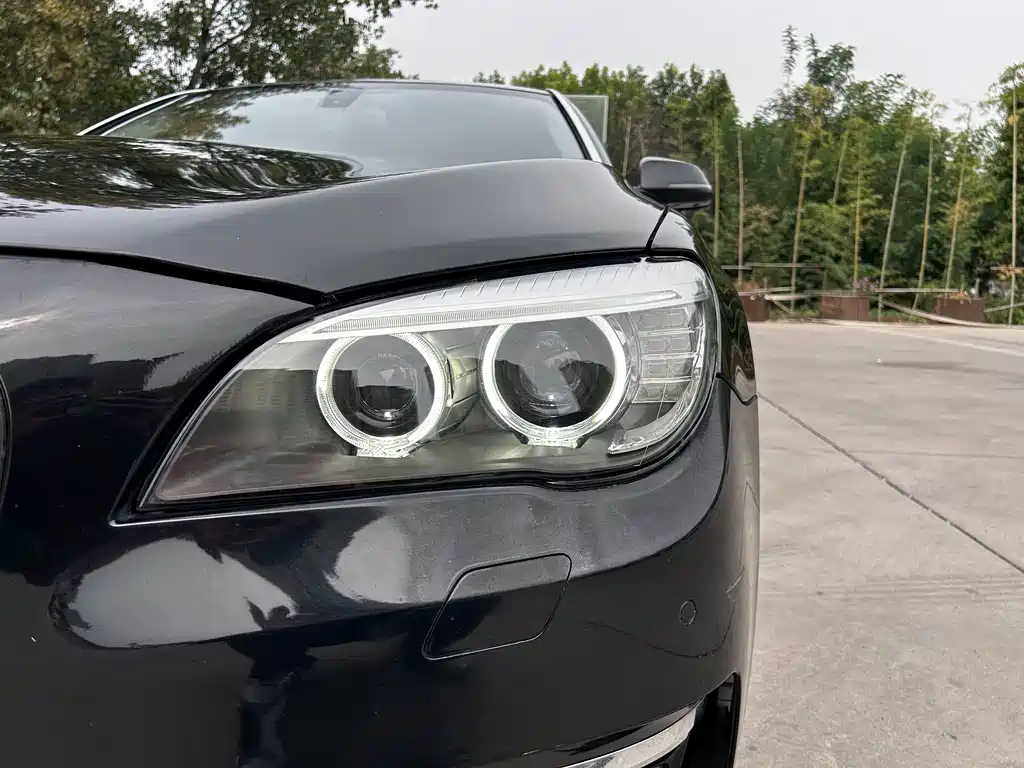 BMW 7 Series 2014 730Li Premium купить на сайте DeffCars