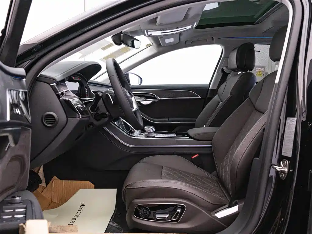 Audi A8 2025 A8L 50 TFSI quattro Premium Selection купить на сайте DeffCars