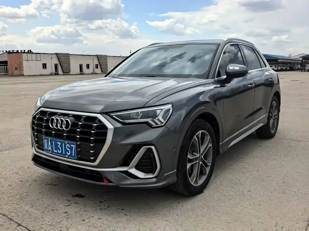 Audi Q3 2022 35 TFSI Fashionable and Dynamic купить на сайте DeffCars