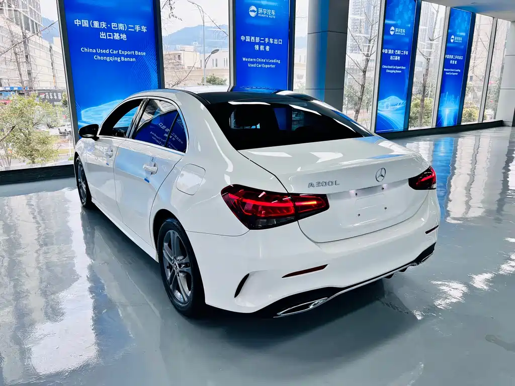 Mercedes-Benz A-Class 2022 facelift A 180 L sports sedan купить на сайте DeffCars