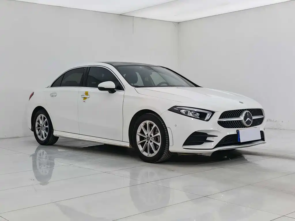 Mercedes-Benz A-Class 2020 Facelift A 200 L Sports Sedan Dynamic Type купить на сайте DeffCars