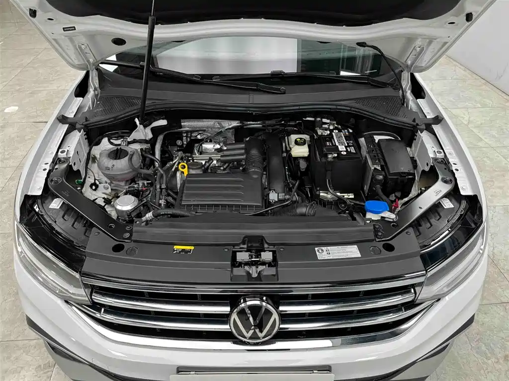 Tiguan L 2023 280TSI automatic two-wheel drive Chaochuang limited edition купить на сайте DeffCars