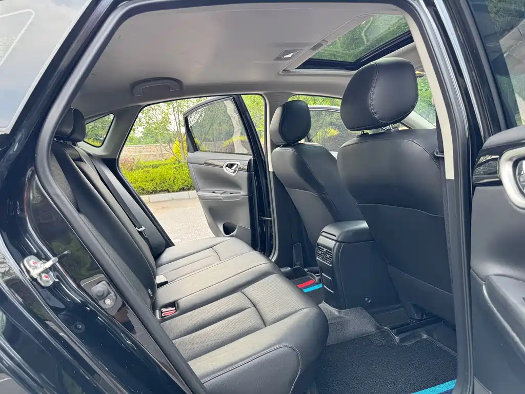 Sylphy 2023款 1.6L CVT黑金版 купить на сайте DeffCars