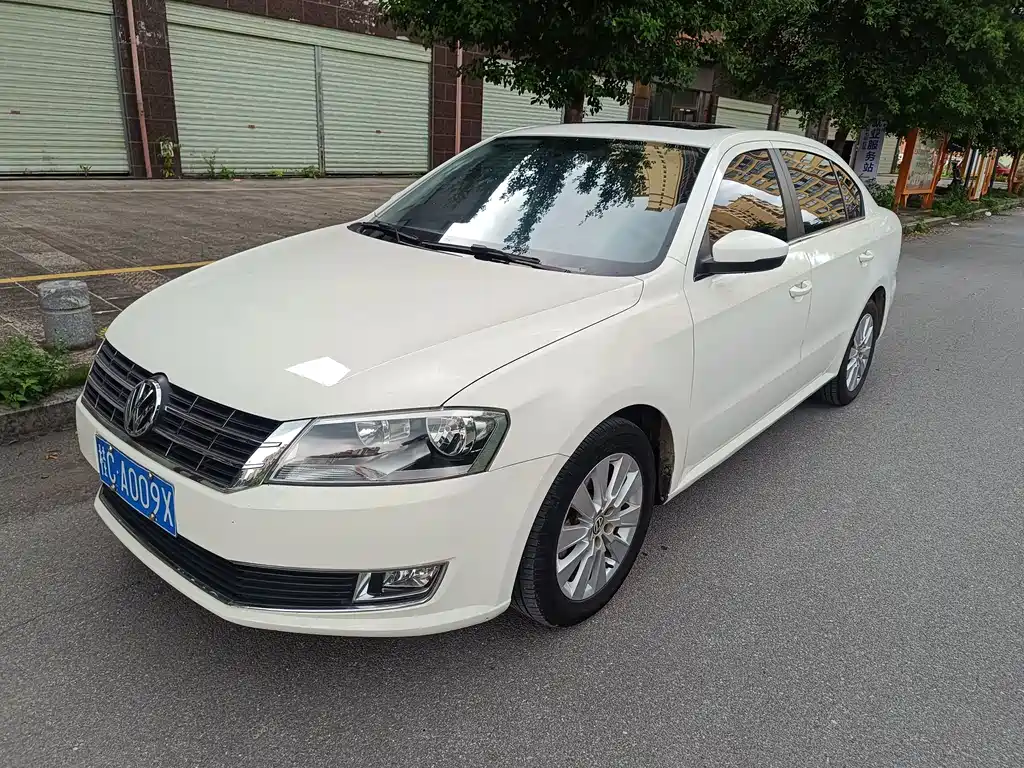 Lavida 2013 facelift classic 1.6L automatic comfort version купить на сайте DeffCars