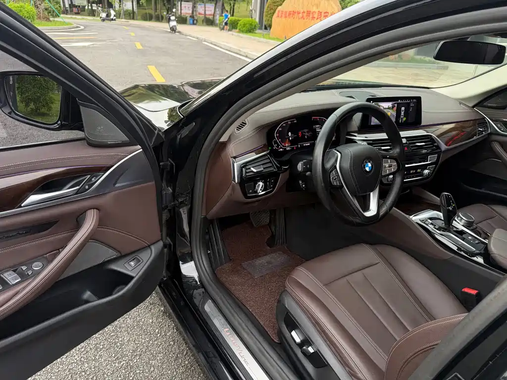 BMW 5 Series 2020 525Li Luxury Package купить на сайте DeffCars