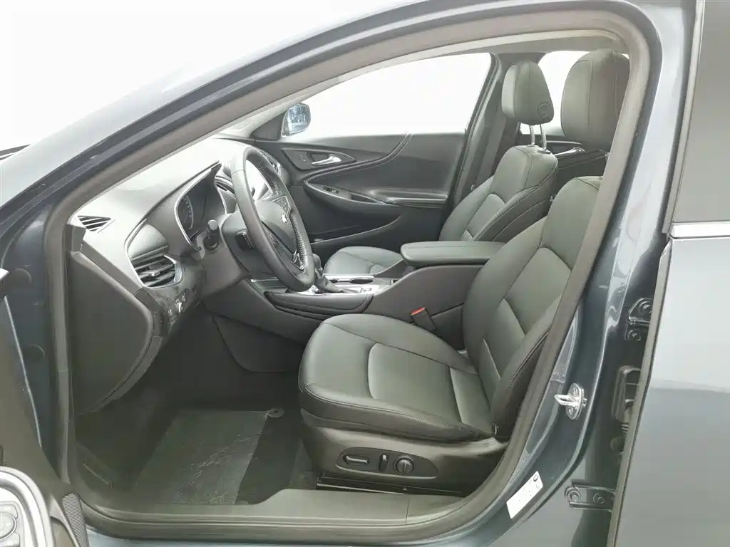 Malibu XL 2022 535T automatic sharp version купить на сайте DeffCars
