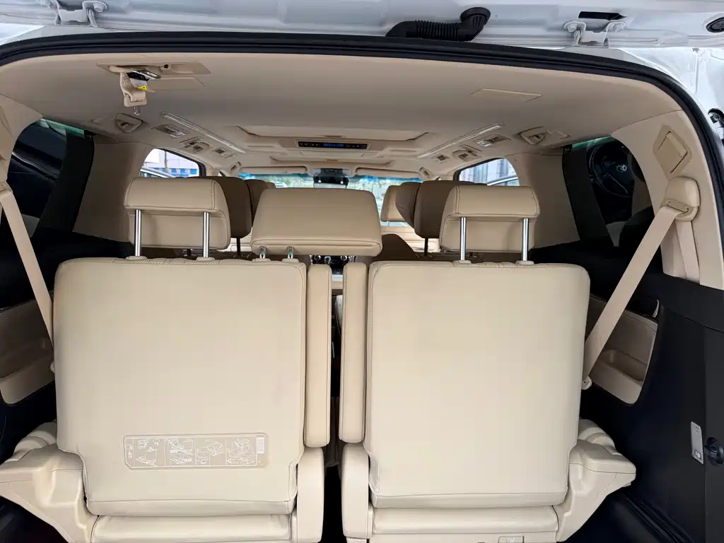 Wilfa 2021 Crown Dual Engine 2.5L HV Premium Edition купить на сайте DeffCars