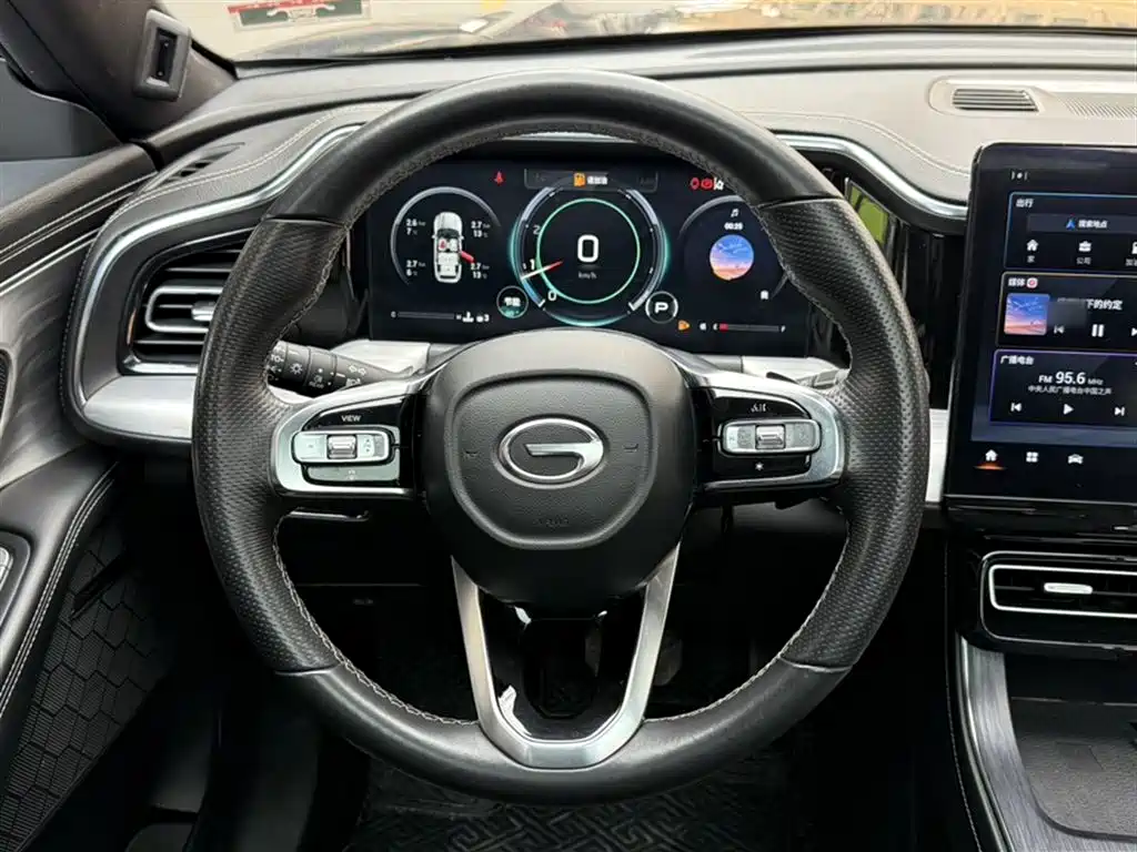 Trumpchi GS8 2022 Pilot Series 2.0TGDI 2WD Luxury Connected Edition (seven seats) купить на сайте DeffCars