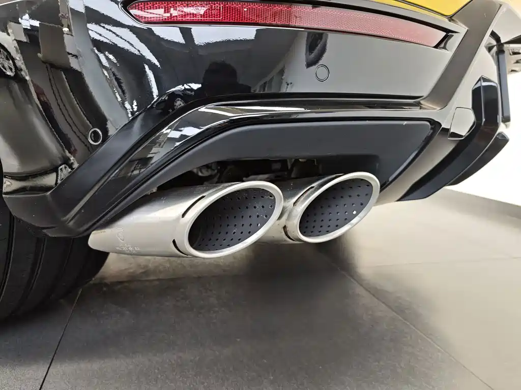 Urus SE 2025 4.0T Standard Edition купить на сайте DeffCars