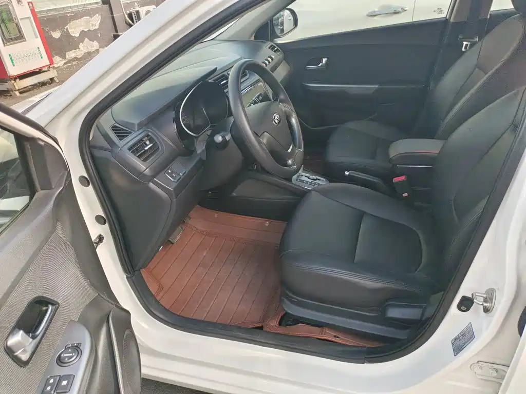 Kia K2 2015 Sedan 1.4L AT GLS купить на сайте DeffCars
