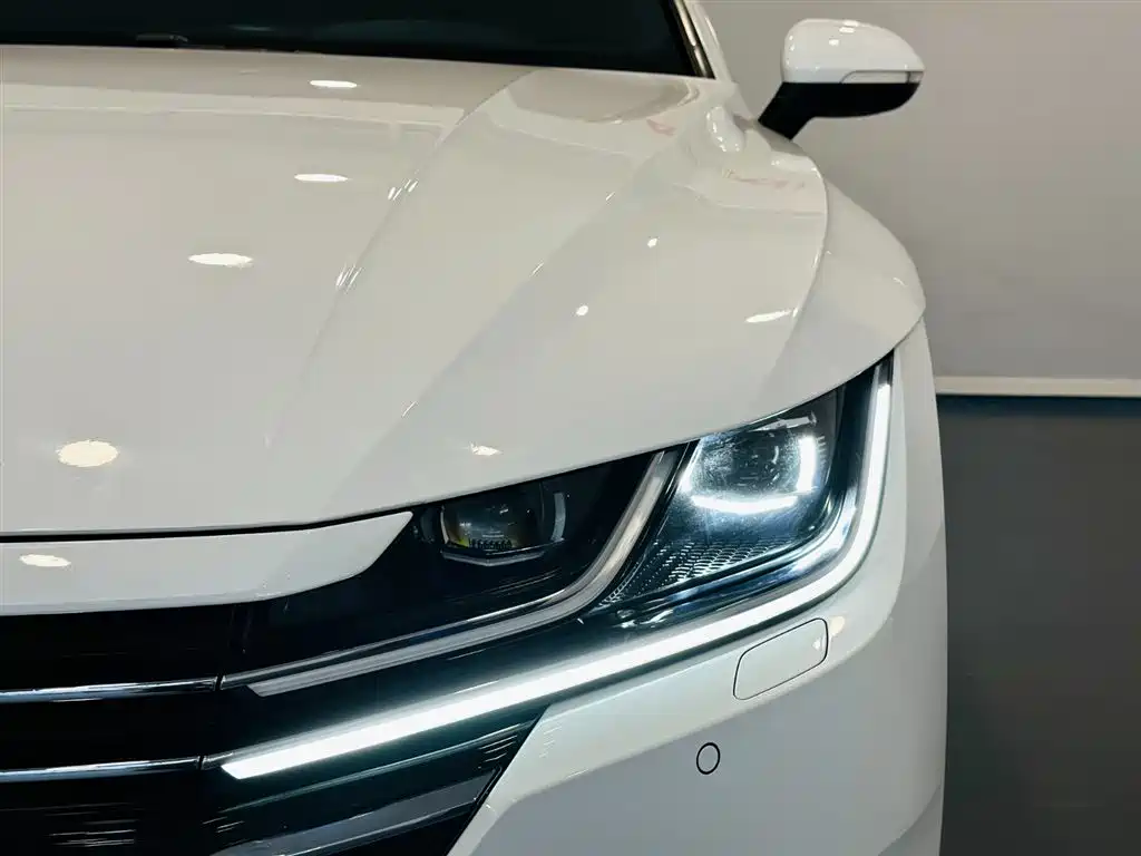 FAW-Volkswagen CC 2019 330TSI Charming Edition National VI купить на сайте DeffCars