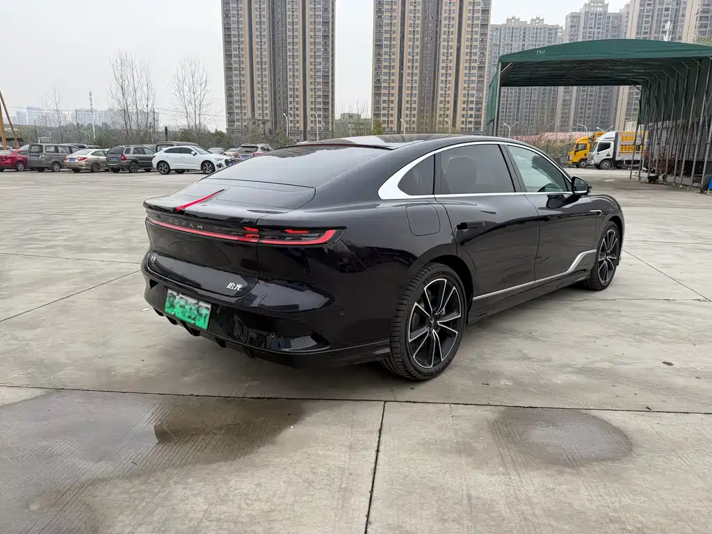 Lantu Chasing Light 2024 PHEV four-wheel drive ultra-long range flagship version купить на сайте DeffCars