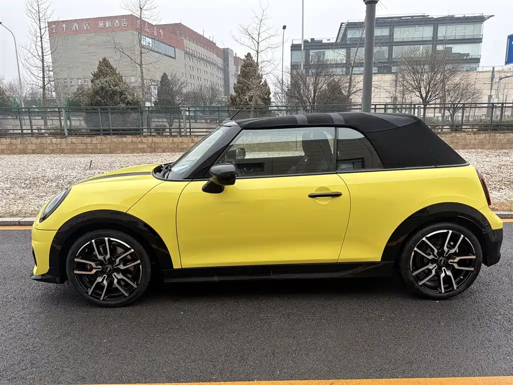 MINI 2025 2.0T COOPER S CABRIO Artist купить на сайте DeffCars