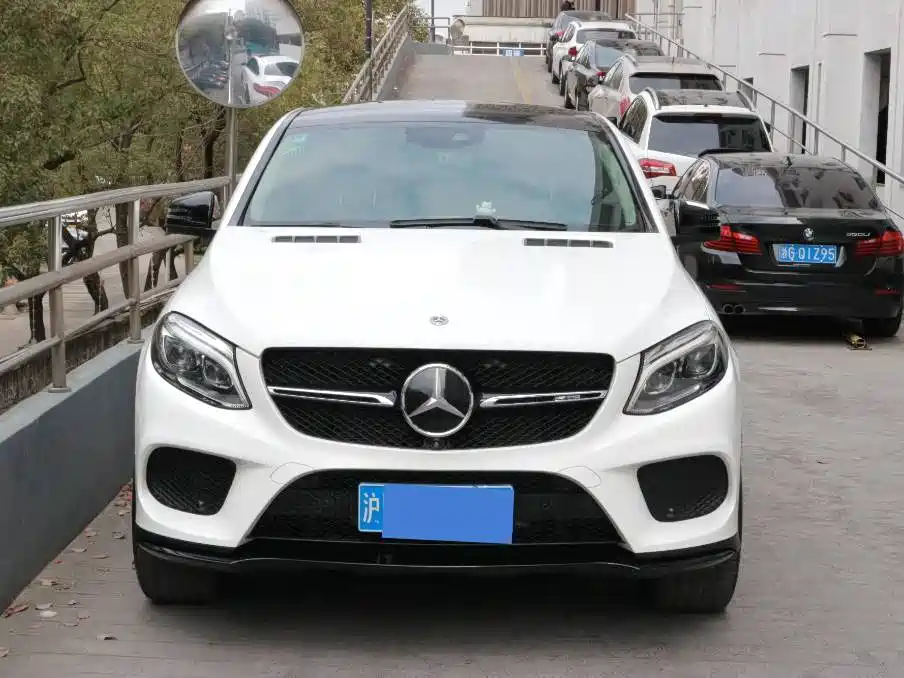 Mercedes-Benz GLE Coupe AMG 2017 AMG GLE 43 4MATIC Coupe SUV купить на сайте DeffCars