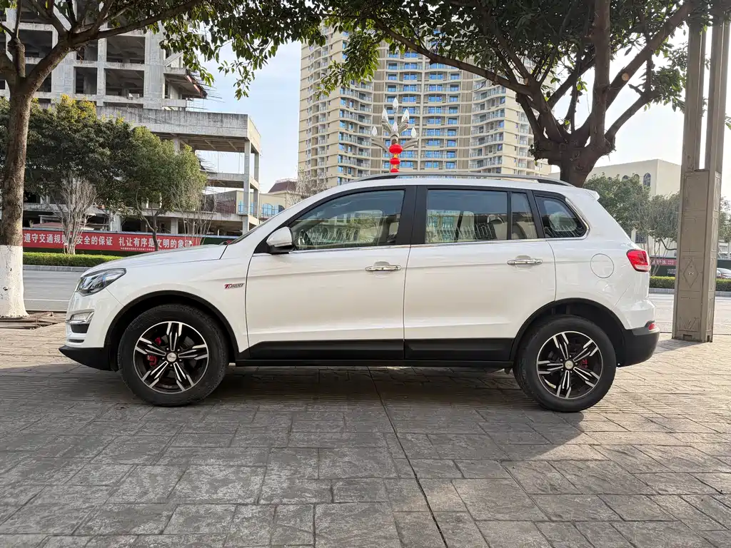 Damai X5 2018 Intelligent Internet Edition 1.5T Manual Luxury Model купить на сайте DeffCars