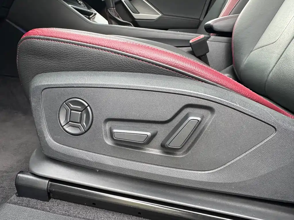 Audi Q3 2019 40 TFSI Fashionable and Elegant купить на сайте DeffCars