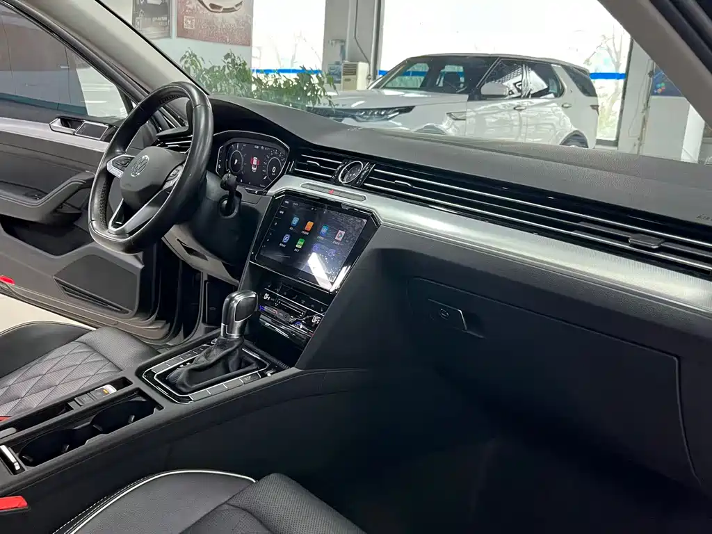 Magotan GTE plug-in hybrid 2022 GTE luxury model купить на сайте DeffCars