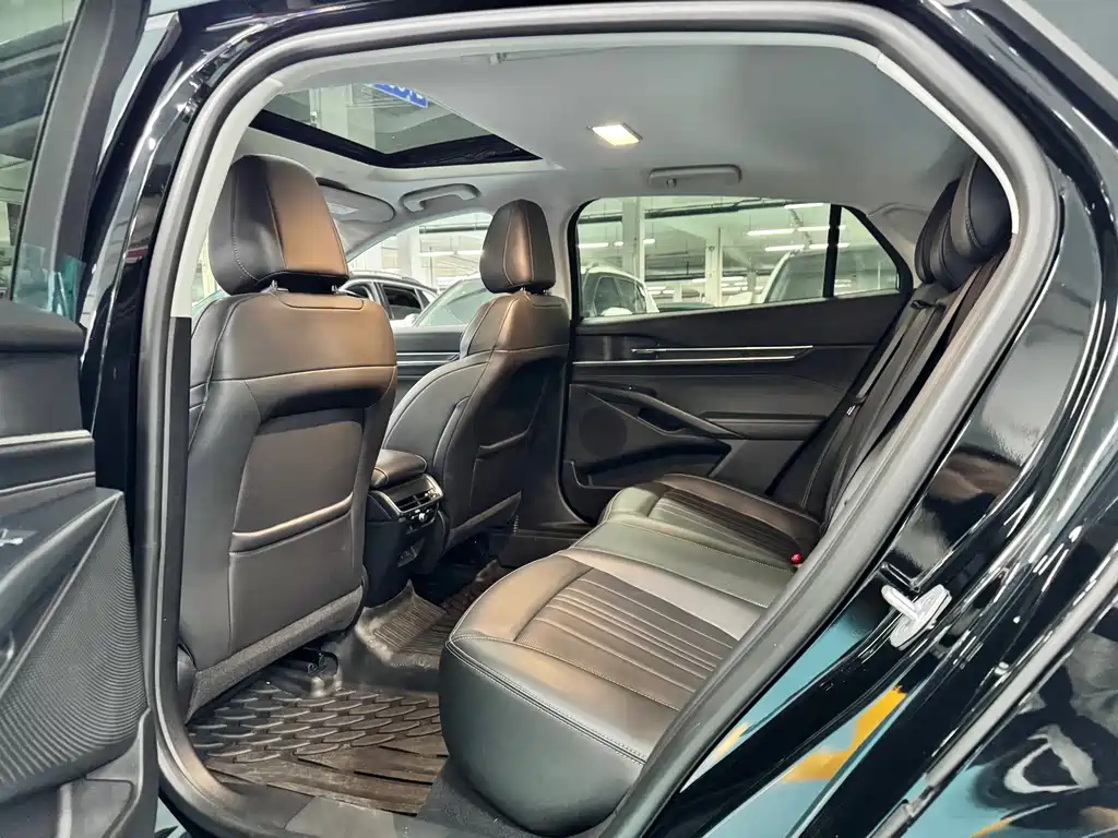 Mondeo 2025 1.5T EcoBoost Luxury купить на сайте DeffCars